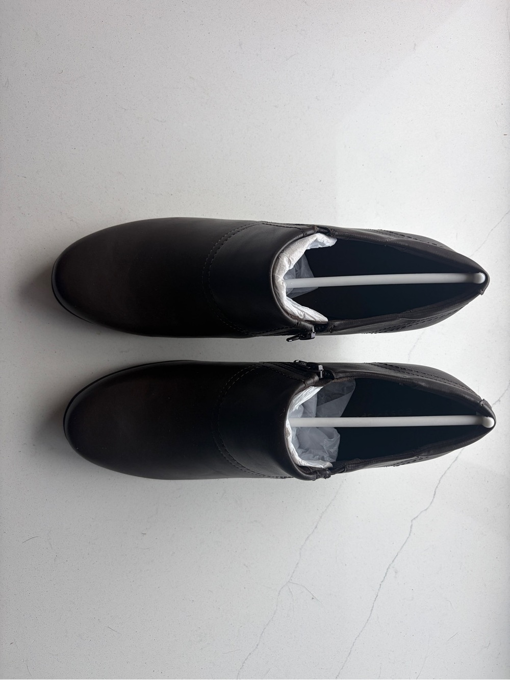 Easy Spirit Black Leather Ankle Booties with Side Zip